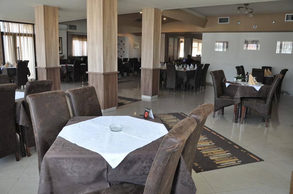 Hotel Extra Lion Md Nis Exterior foto